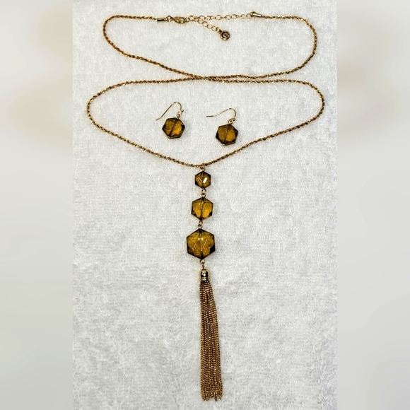 CATO Amber and Gold Tassled Necklace and Drop Earrings Set / Pierced - Picture 3 of 6